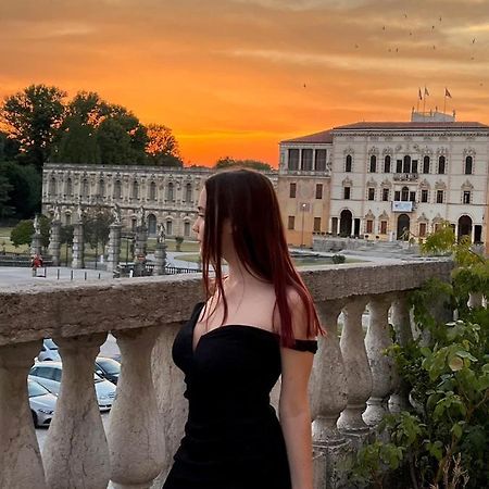 Boutique House Alle Loggie Palladiane Di Villa Contarini Пиацола сул Брента Екстериор снимка